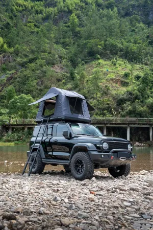Amphibious Inflatable Car Roof Top Tent for Outdoor Adventures, Quick Setup for Comfortable Glamping, Fits SUV and Trucks, Black