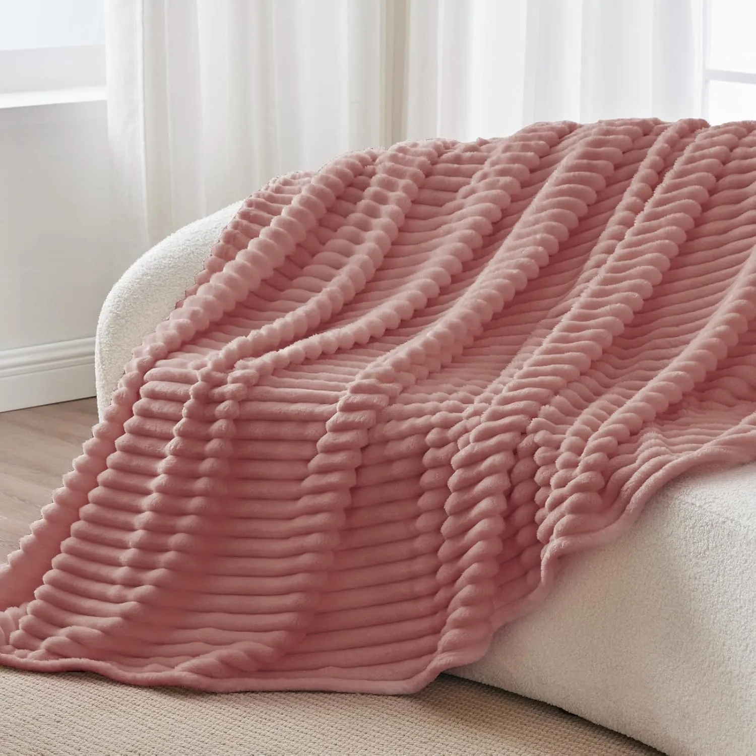 BEDELITE Fleece Throw Blanket for Couch, 300GSM Soft & Warm Fluffy Twin Blanket, Decorative and Giftable Striped Dusty Pink Blankets for Women, Men, 60"x80"
