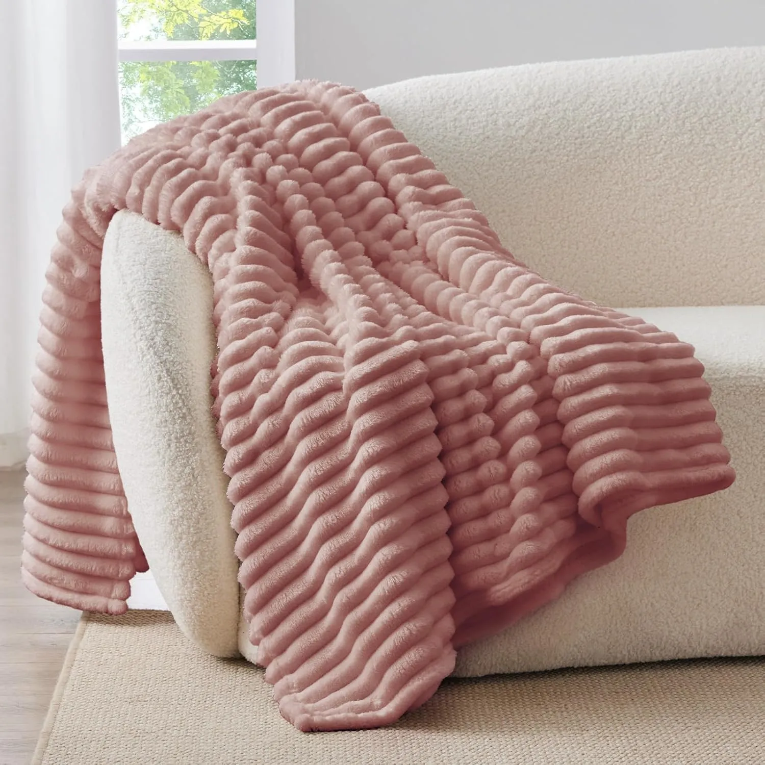 BEDELITE Fleece Throw Blanket for Couch, 300GSM Soft & Warm Fluffy Twin Blanket, Decorative and Giftable Striped Dusty Pink Blankets for Women, Men, 60"x80"