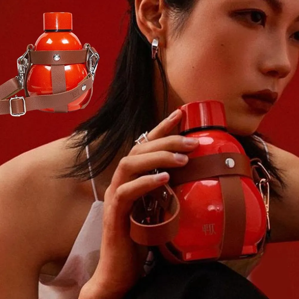 Gourd Water Bottle, Retro Style Gourd Sports Water Bottle, 316 Stainless Steel Winter Thermos Cup 280ml Travel Water Bottle, for Outdoor and Indoor, Valentine's Day Gifts (Black with shoulder strap)