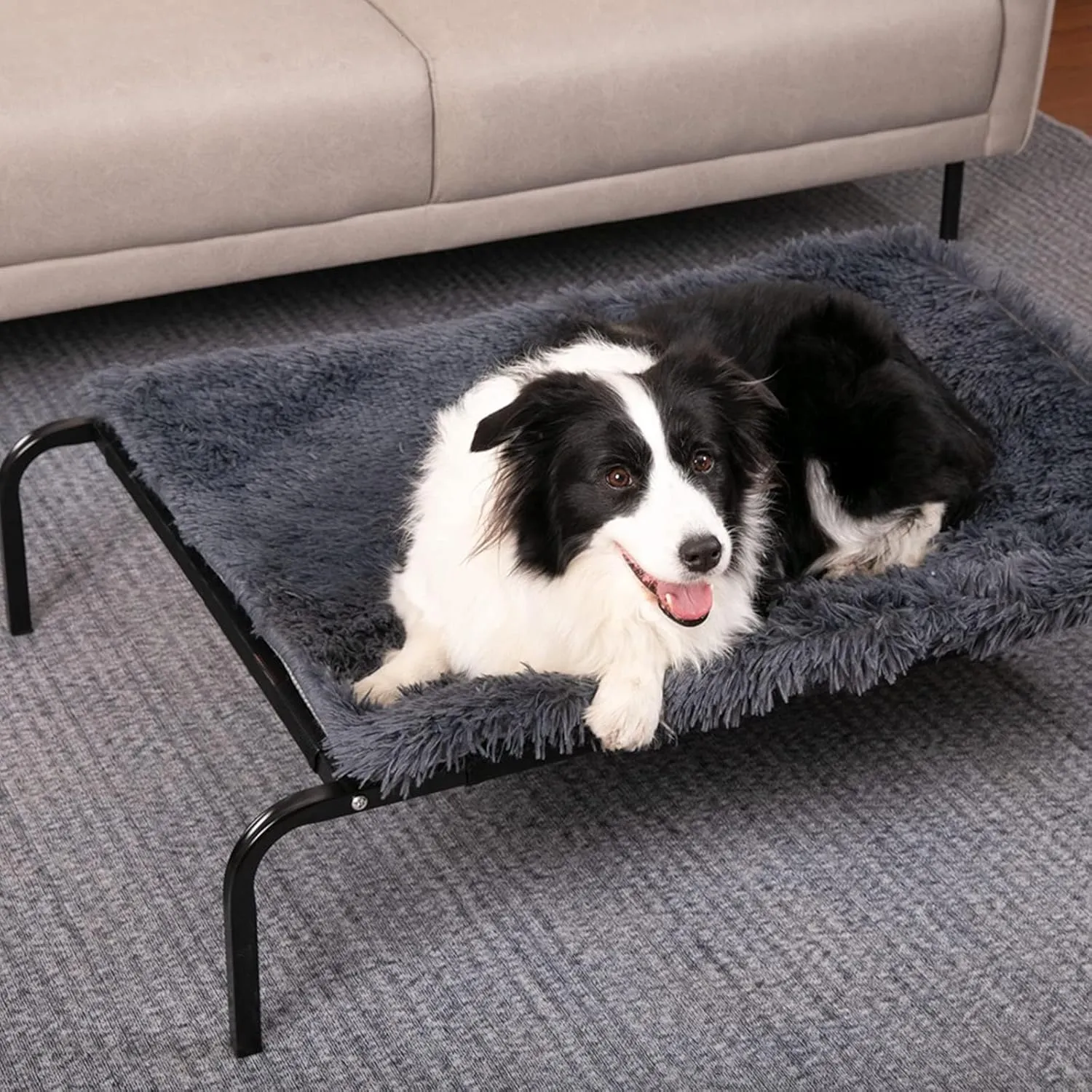 Medium Cooling Elevated Dog Bed Outdoor Raised Dog Cots Beds for Medium Dogs Portable Pet Bed Dog Hammock with Washable Breathable Mesh (43x26, Black)