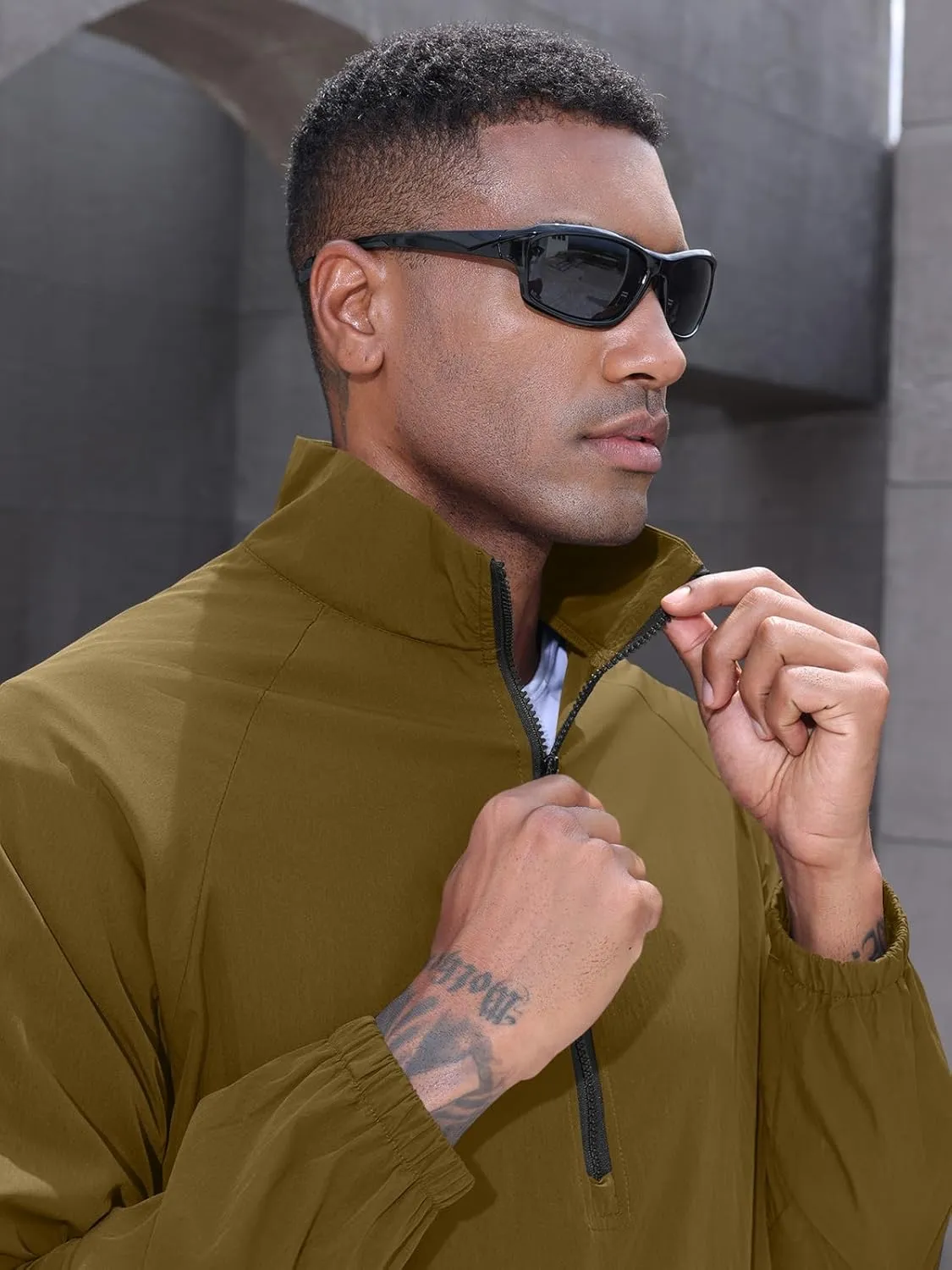 Men's Golf Quarter Zip Pullover with Zipper Pockets Track Jackets Lightweight Windbreaker Hiking Sweatshirt