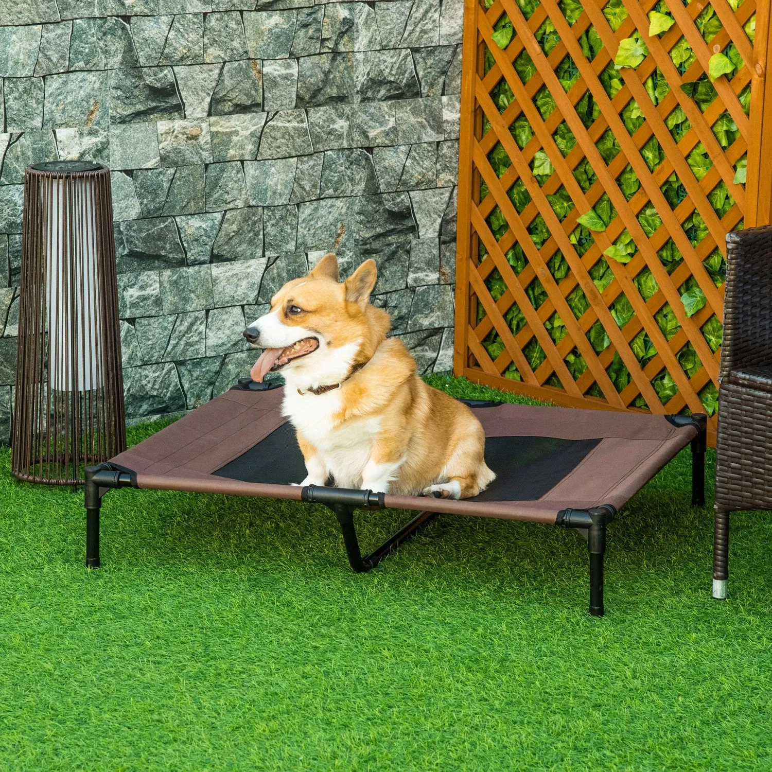 Pawhut Elevated Pet Bed Portable Raised Cot With Non-slip Feet For Outdoor & Indoor Use, Coffee|Pawhut Lit Sureleve Portable Avec Pieds Antiderapants Pour L'exterieur Et L'interieur, Cafe