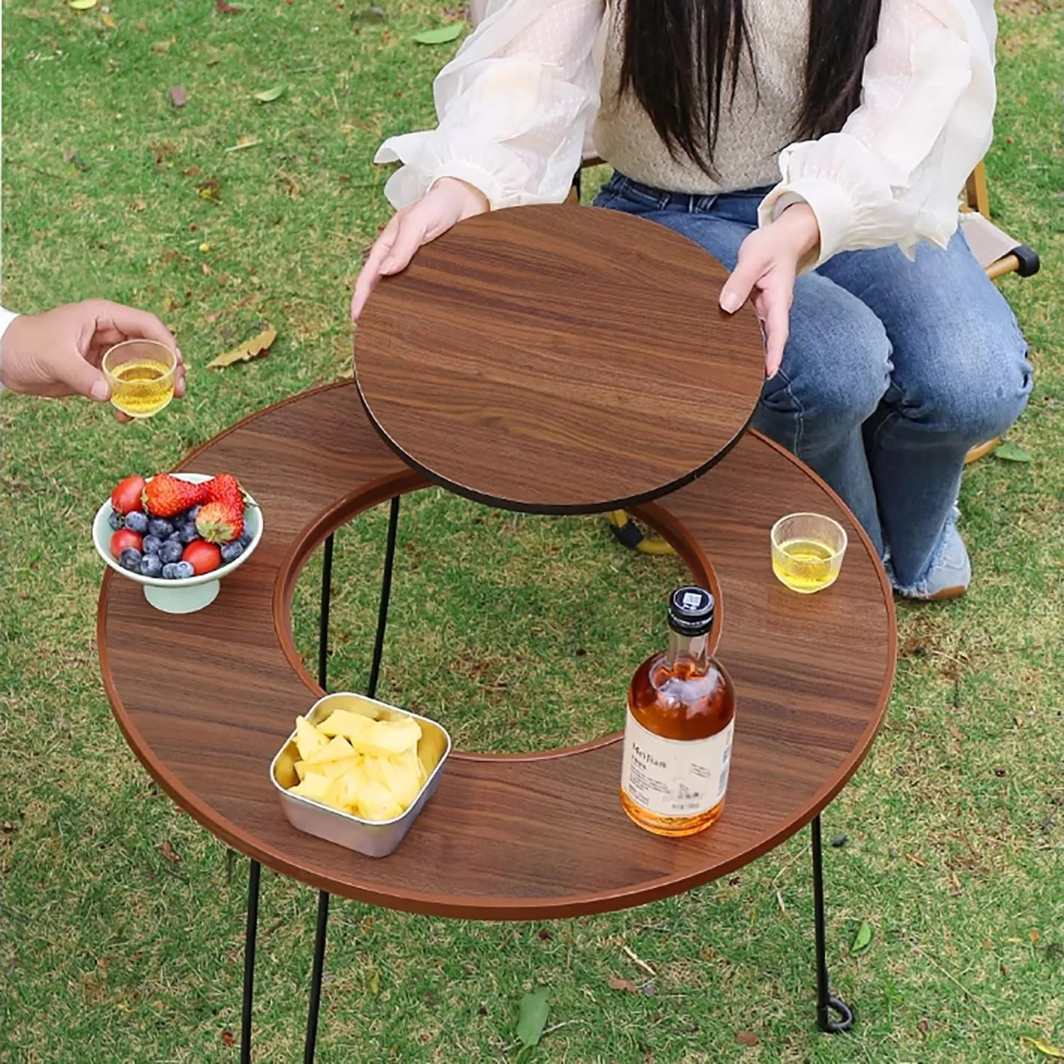 Portable Grill Table Folding Camping Table Lightweight Outdoor Outdoor Cook System with Carry Bag for Car Camping Picnic RV Trip Patio Backyard(Brown)