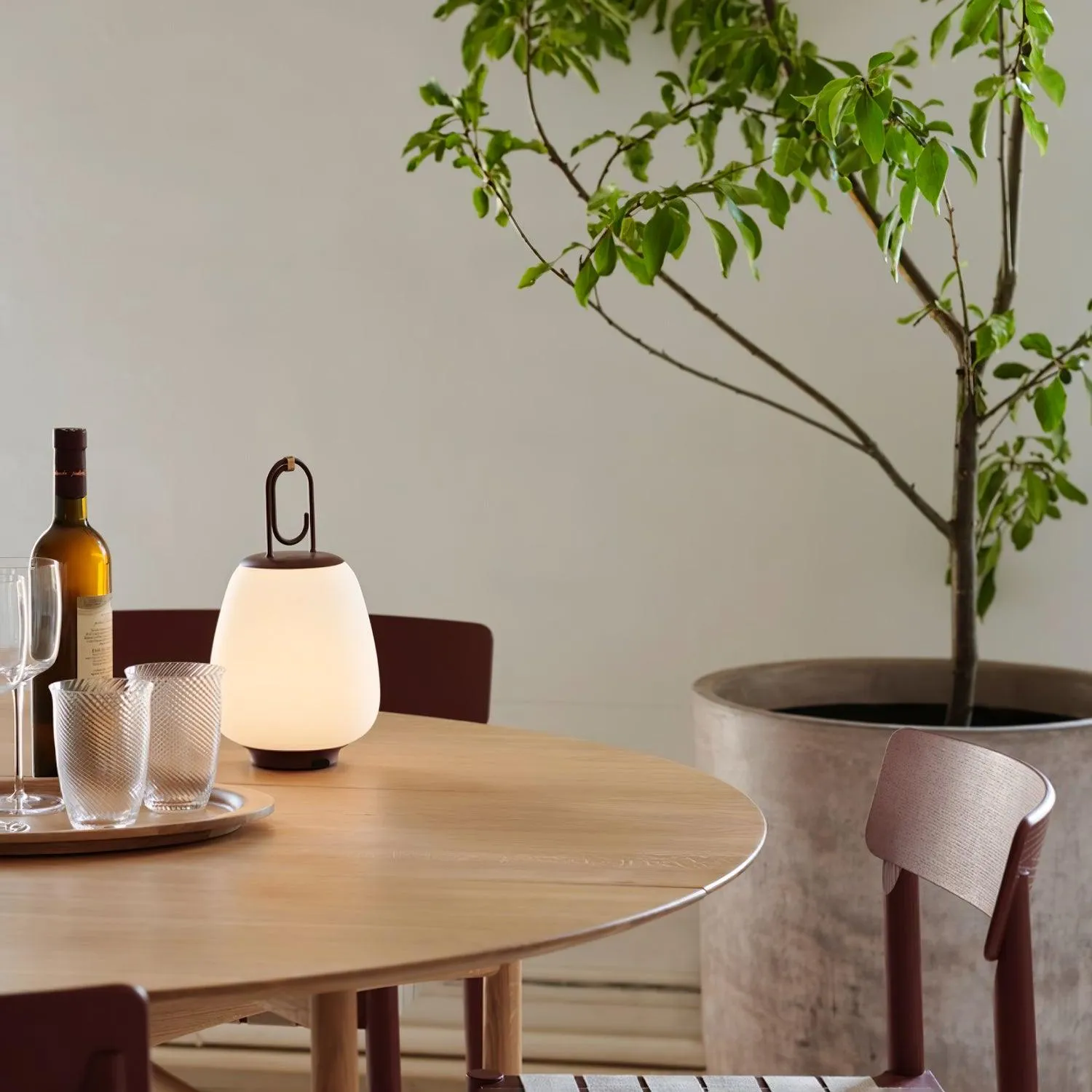 Portable Lantern Table Lamp – USB Rechargeable with Warm & Cool Light Modes