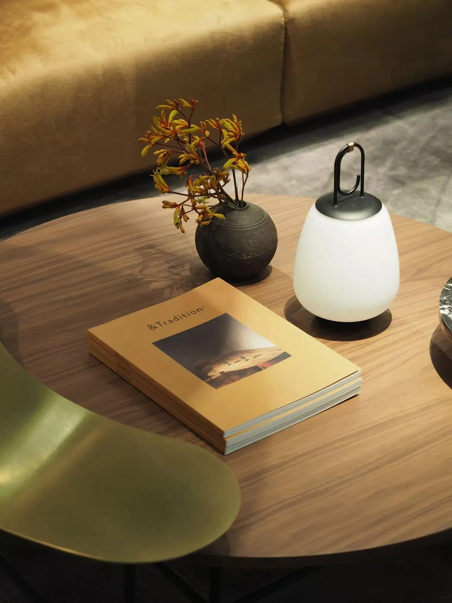 Portable Lantern Table Lamp – USB Rechargeable with Warm & Cool Light Modes