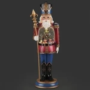 RO0338-Nutcracker