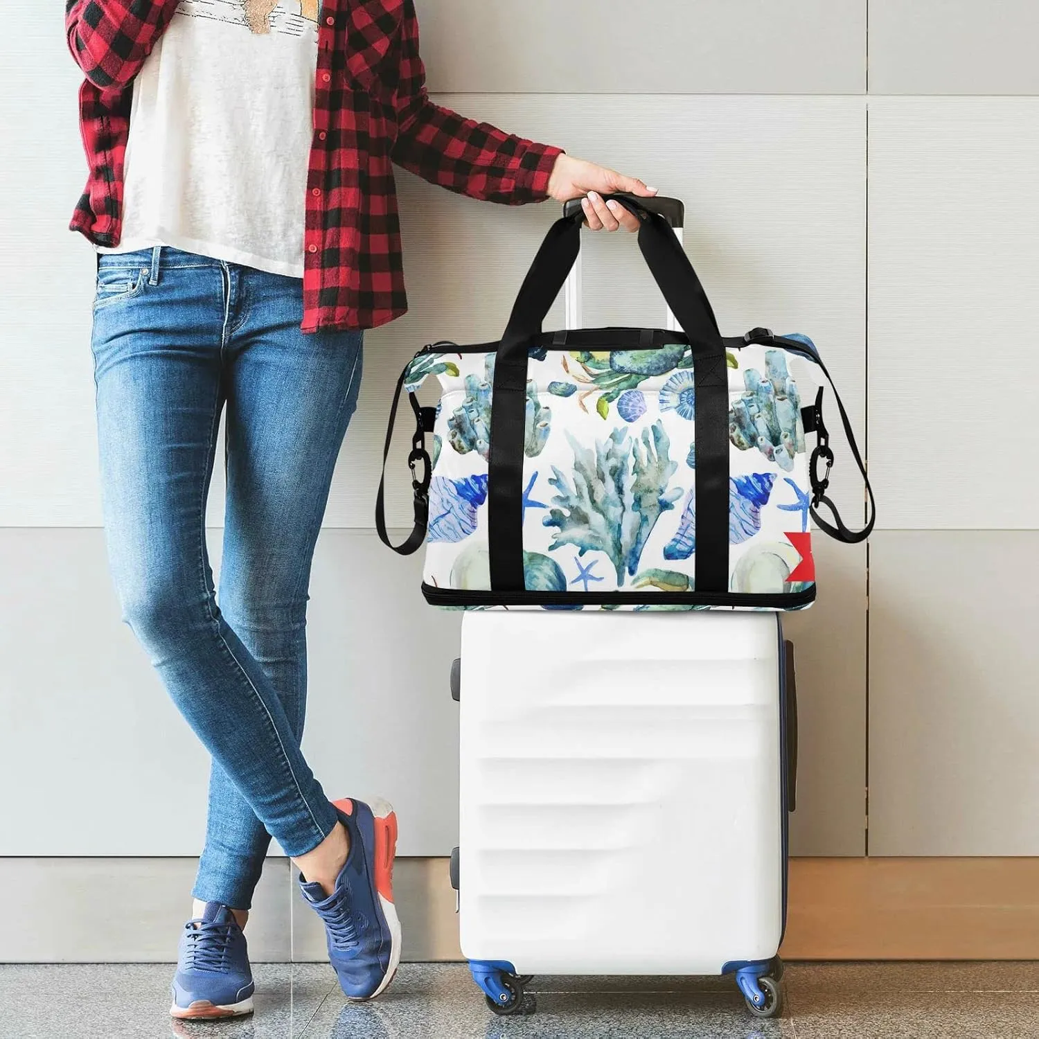 Turquoise Sea Ocean Shell Coral Crab Seamless Foldable Travel Bag, Camping Luggage bag, Portable Gym Bag, Sports Bag, Toiletry Bag with Handles Adjustable Shoulder Strap